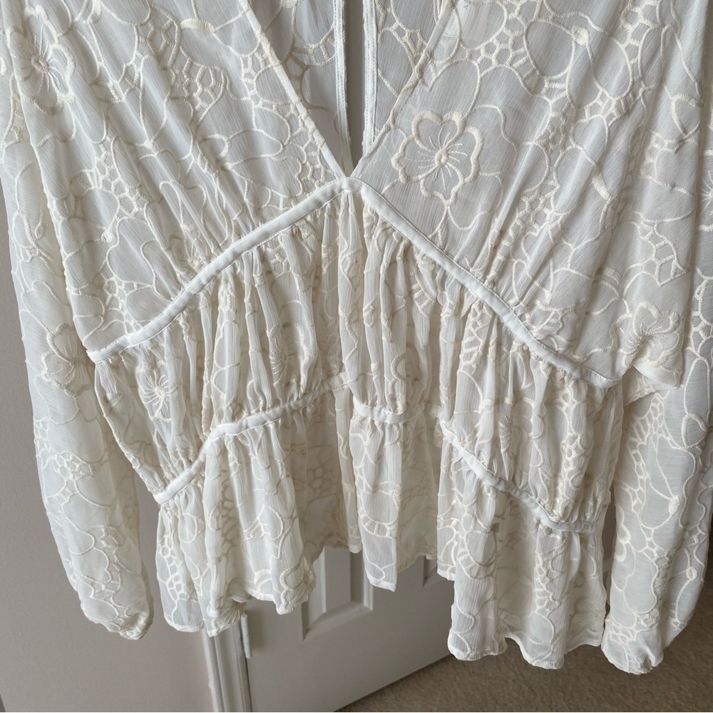 Anthropologie Central Park West Ruffle Lace Paisley Blouse Size S - Picture 3 of 6